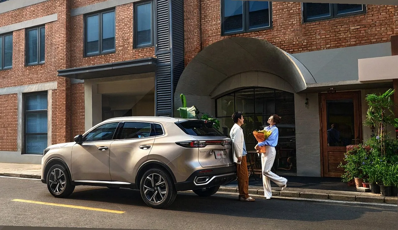 Changan CS55 Plus exterior view 2