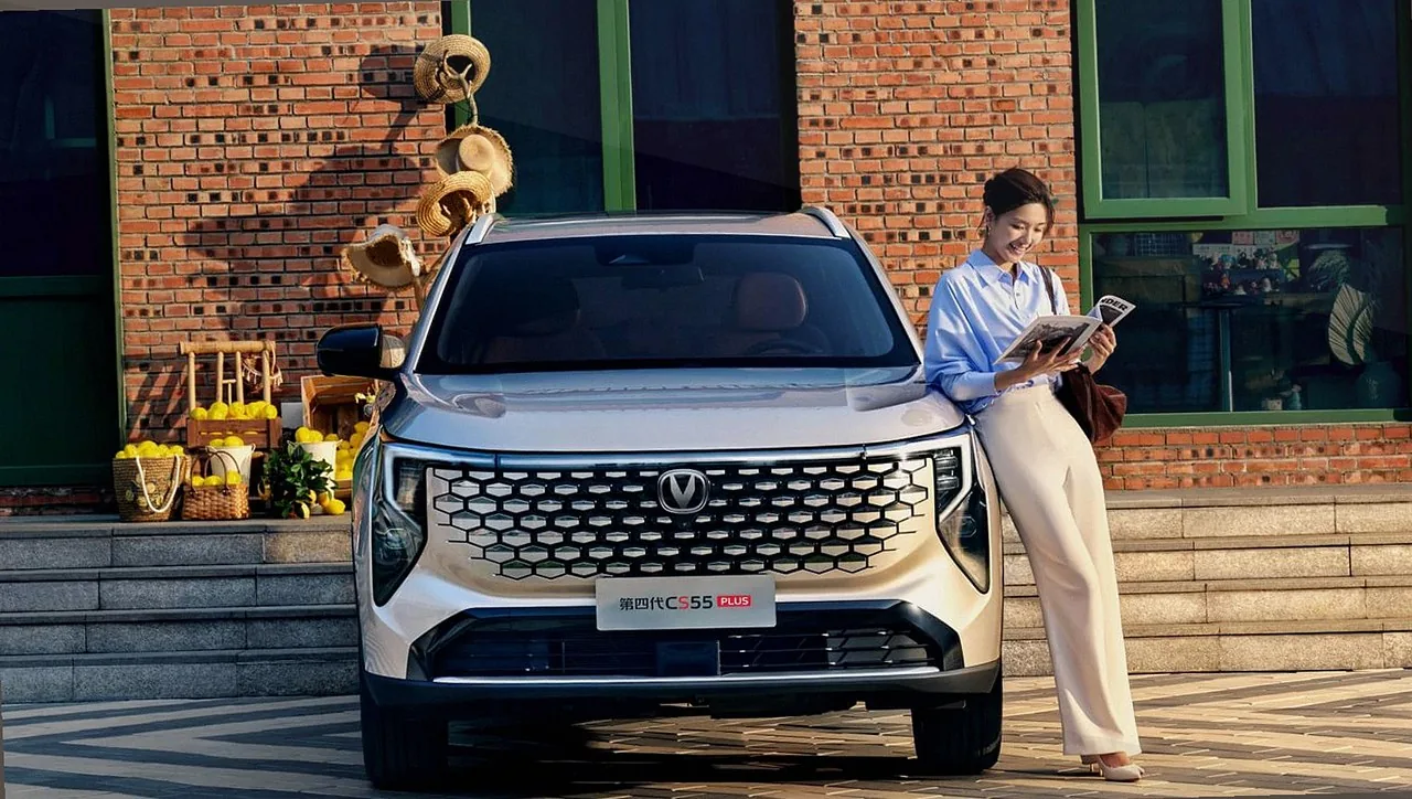 Changan CS55 Plus exterior view 3