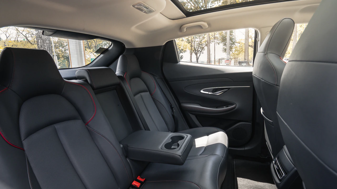 Changan UNI-T cabin space 1