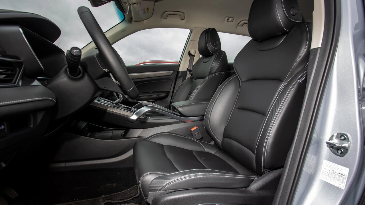 Geely Atlas cabin space 1