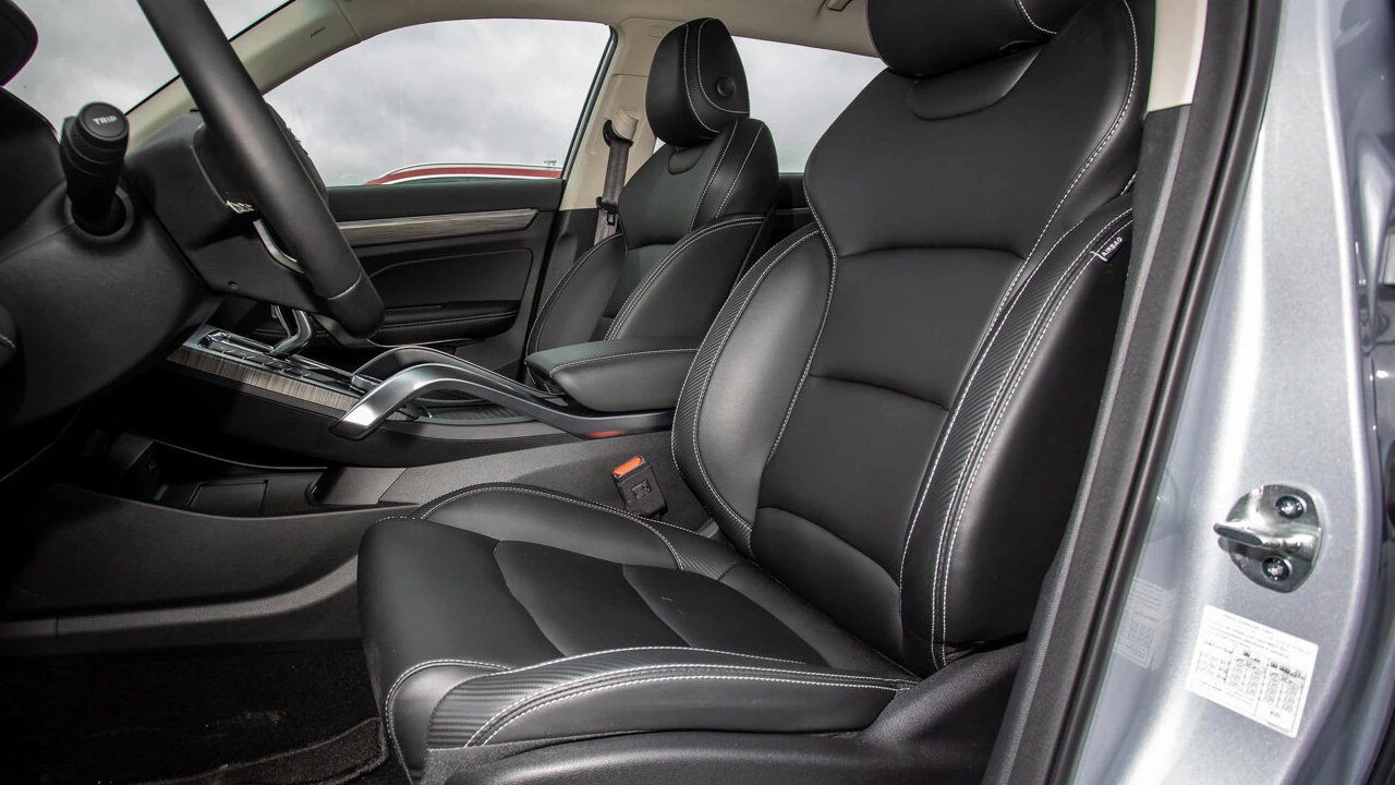 Geely Atlas cabin space 3